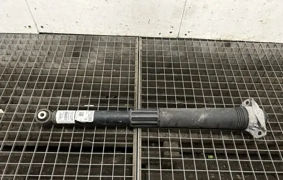 Volkswagen Jetta VII Rear shock absorber/damper 5QM513049AA 5QM512013AA