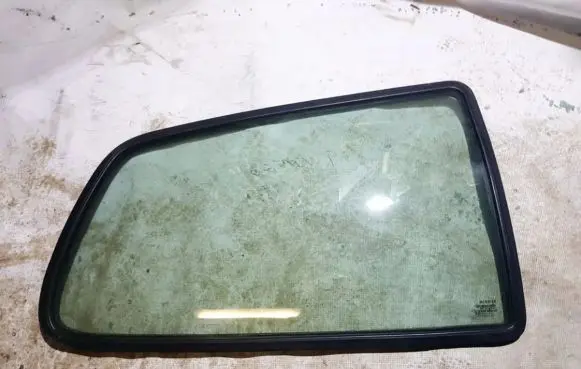 Renault Twingo I Rear side window