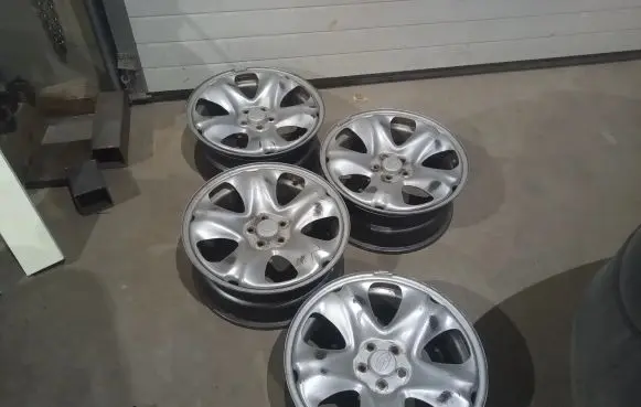 Subaru Forester SJ R17 steel rim 