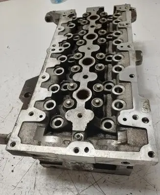 Opel Corsa D Engine head 55231550