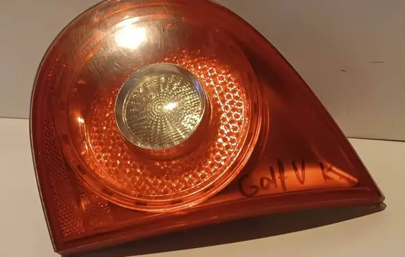 Volkswagen Golf V Tailgate rear/tail lights 28508004