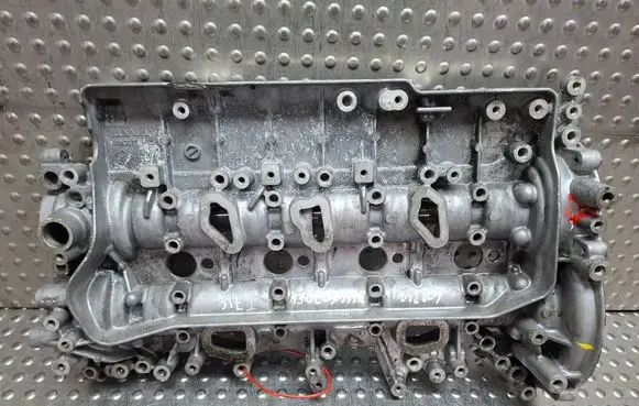 Renault Master III Rocker cam cover S26309801 130C07155R