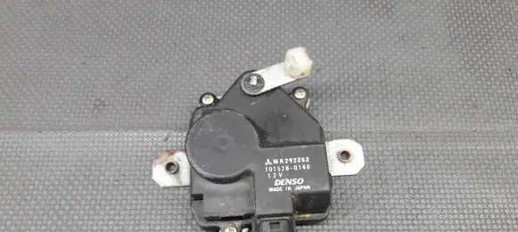 Mitsubishi Outlander A/C air flow flap actuator/motor 