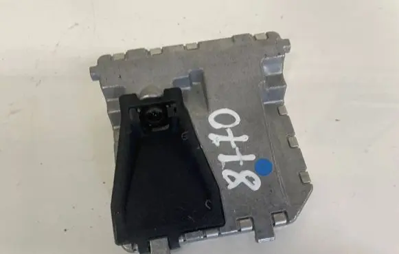 Mercedes-Benz E W212 Front bumper camera a0009050238 a0009052100