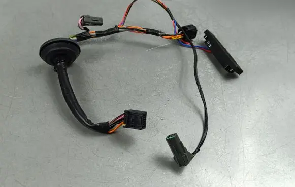 Tailgate opening switch