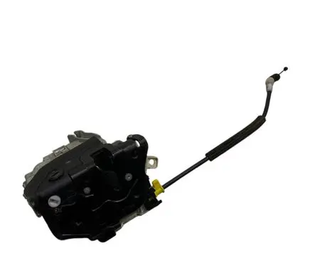 Audi A4 S4 B5 8D Rear door lock 8K0839015C