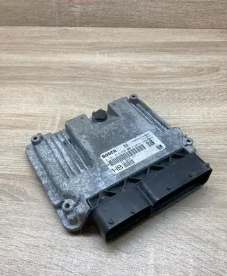 Opel Vectra C Engine control unit/module ECU 55566277 0281014450