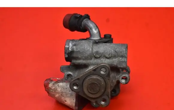 Audi Q7 4L Power steering pump 7L0422154