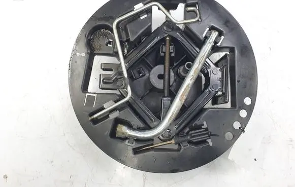 Lancia Ypsilon Tool set 