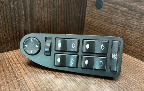 BMW 5 E39 Electric window control switch 6904306