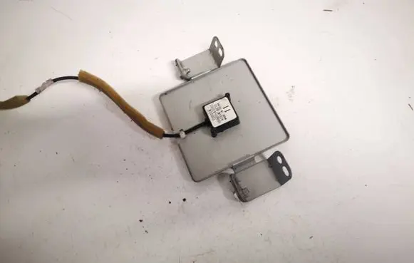 Toyota Prius (XW20) Antenna control unit 8686047060 86860-47060