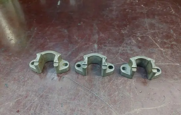 BMW X5 E53 Fuel Injector clamp holder