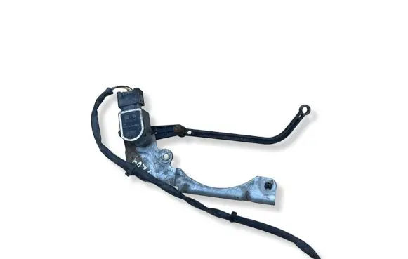 Mercedes-Benz C W204 Air suspension front height level sensor A0045428518