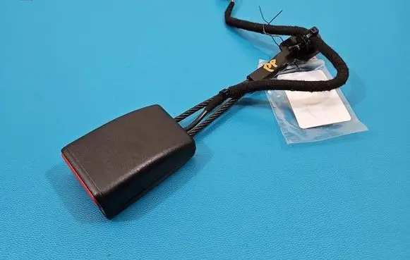 Maserati Quattroporte Front seatbelt 670016904 IMPRK1534147
