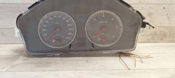 Volvo V50 Speedometer (instrument cluster) 30710071 30786344