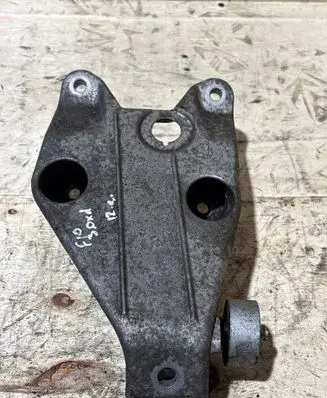 BMW 5 F10 F11 Engine mounting bracket 6781227 22116781227
