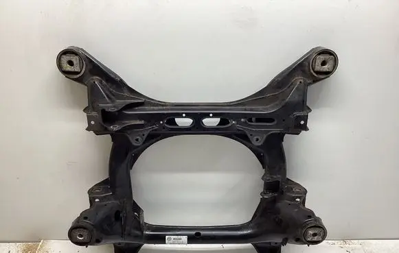 Volkswagen Touareg II Front subframe 7P0400025