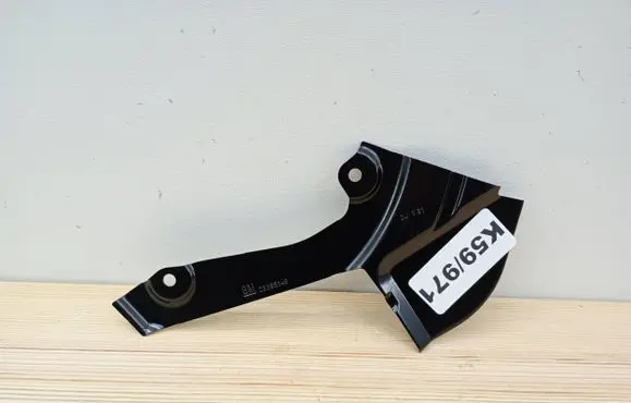 Chevrolet Camaro Front brake disc dust cover plate 23385146