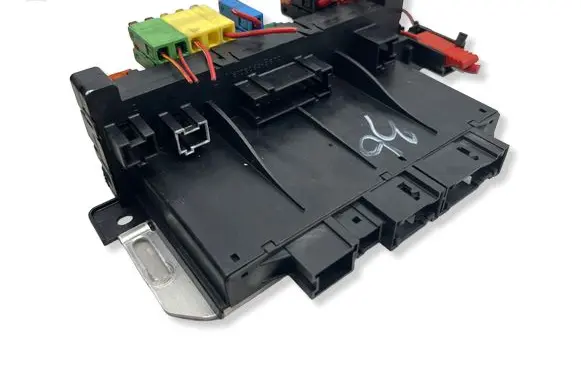 Mercedes-Benz S W220 Fuse module A0325458432