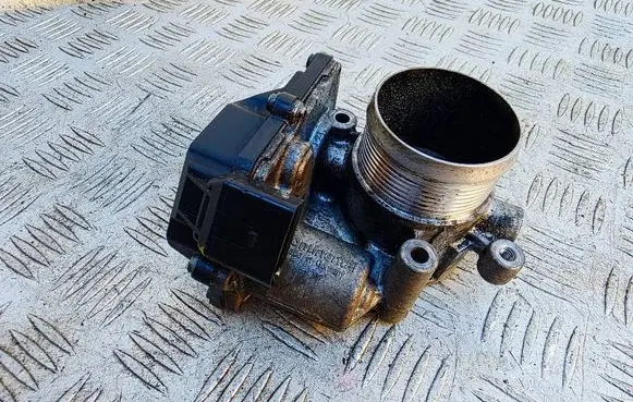 Audi A4 S4 B8 8K Throttle valve 03L128063E A2C533381O5