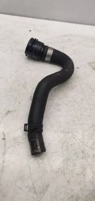 Volkswagen PASSAT B8 Engine coolant pipe/hose 5Q0122101S