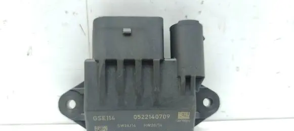 Mercedes-Benz Vito Viano W639 Glow plug pre-heat relay 0522140709 E2110021048 20058004681