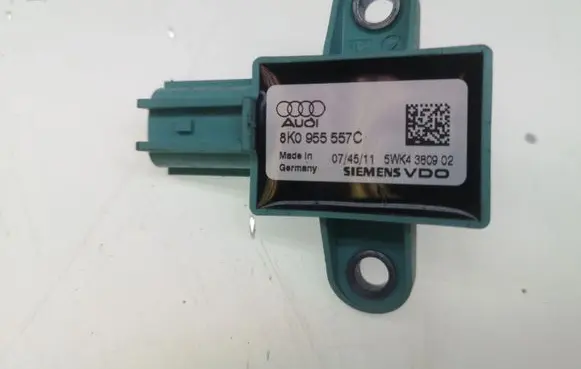 Audi A5 8T 8F Airbag deployment crash/impact sensor 8K0955557C