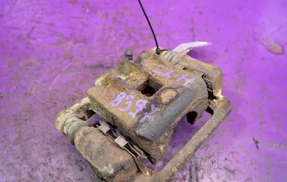 KIA Sportage Rear brake caliper