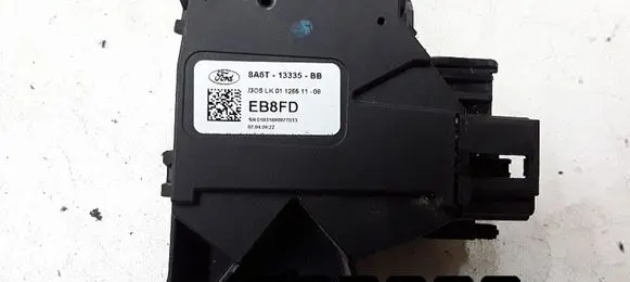 Ford Fiesta Other switches/knobs/shifts 8a6t-13335-bb