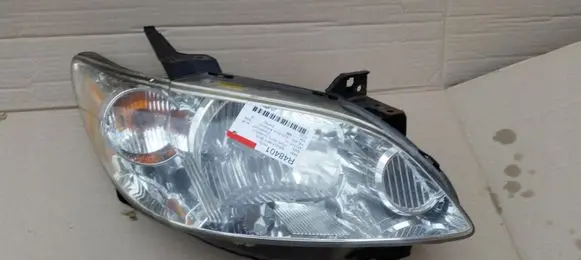 Mazda MPV Headlight/headlamp C235-51040