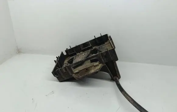 Skoda Fabia Mk1 (6Y) Battery box tray 6Q0915331
