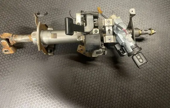 Nissan X-Trail T30 Ignition lock 5WK48042A 2671032209 28590C9902