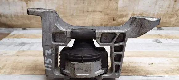 Engine mount bracket
