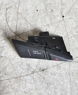 Chevrolet Corvette C7 Hazard light switch 2316819941540149