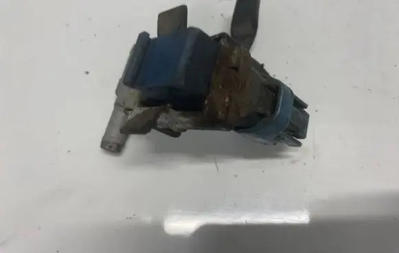 Toyota Yaris Verso Valve vacuum 