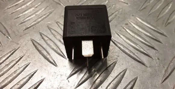 Ford Mondeo Mk III Other relay 2S7T14B192AA