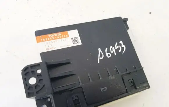 Toyota Prius (XW30) Other control units/modules 8865047320 177800-1632