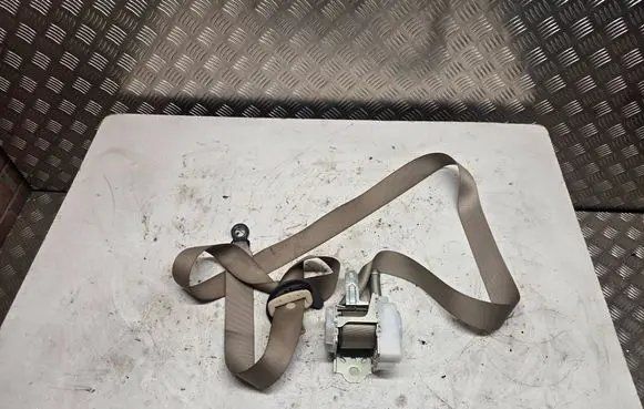 Toyota Prius (XW50) Front seatbelt 088601