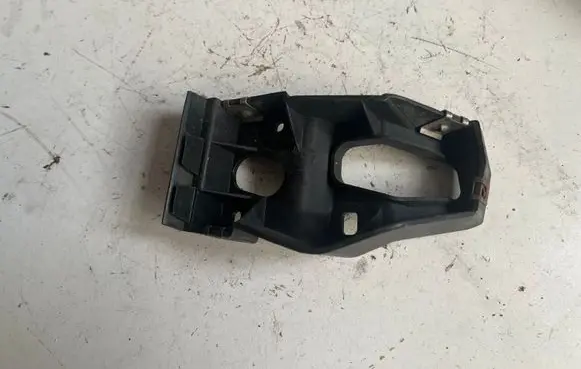 Audi A4 S4 B6 8E 8H Fender mounting bracket 8E0853922 8E0853922D 8E0853922B