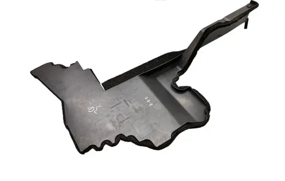 Nissan Rogue Intercooler air guide/duct channel 