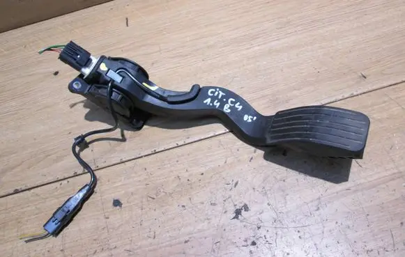 Citroen C4 I Accelerator throttle pedal 9650889180 0280755001