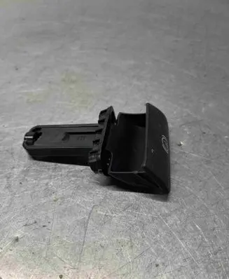 Volvo XC90 Hand brake release handle 8683963