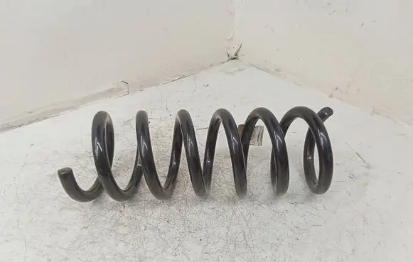 Volkswagen Touareg II Front coil spring 7P6411105AM