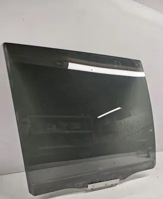 Volvo XC90 Rear door window glass