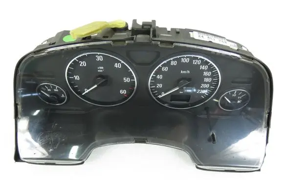 Opel Zafira A Speedometer (instrument cluster) 110080209 24461768JU