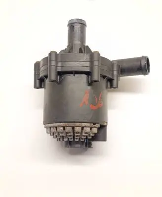 Tesla Model S Water pump 