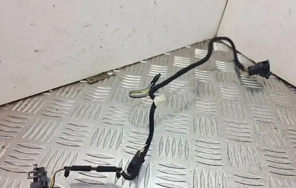 Audi A8 S8 D3 4E Sound system wiring loom 