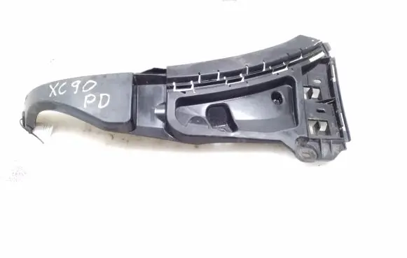 Volvo XC90 Front bumper mounting bracket 08620564