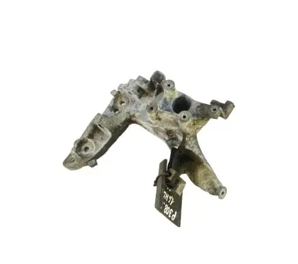Peugeot 308 Engine mounting bracket 9684613880 A1S19C03
