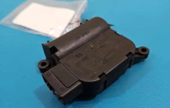 Audi A4 S4 B7 8E 8H A/C air flow flap actuator/motor 0132801300 IMPRK1572262